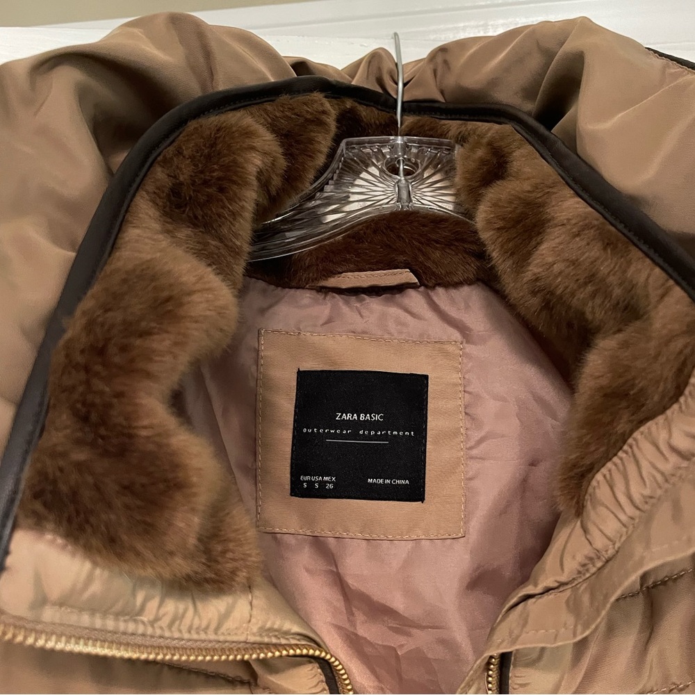 Zara women’s puffer jacket, bronze, size s - Picture 3 of 3